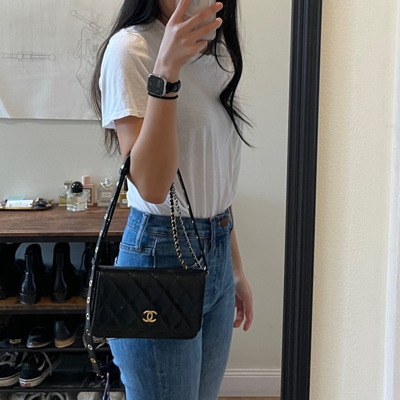 Chanel goatskin WOC (cruise 2021/2022 wallet on chain) - Picture 2 of 16